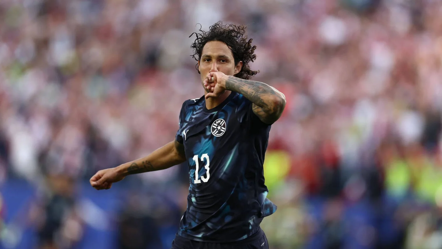 José Canale: o zagueiro que eliminou a Alemanha e ressurgiu no futebol aos 30 anos José Canale: o zagueiro que eliminou a Alemanha e ressurgiu no futebol aos 30 anos