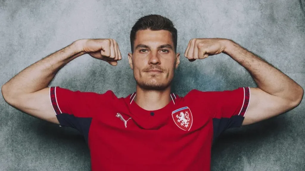 Patrik Schick no Bayer Leverkusen: Confira o clube atual do atacante tcheco