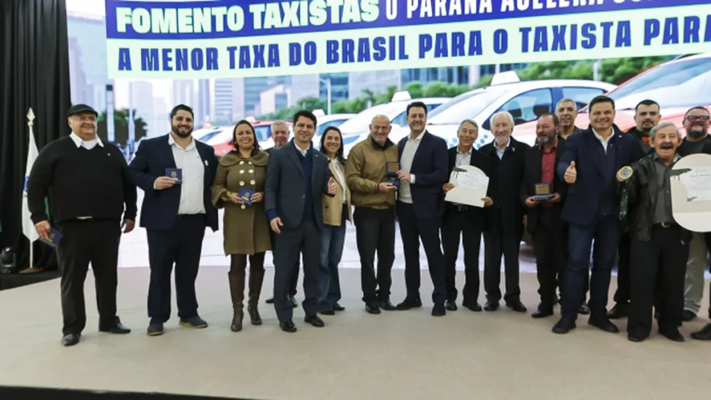 Governador Ratinho Junior Valoriza Taxistas e Linha de Crédito para Incentivar Turismo no Paraná