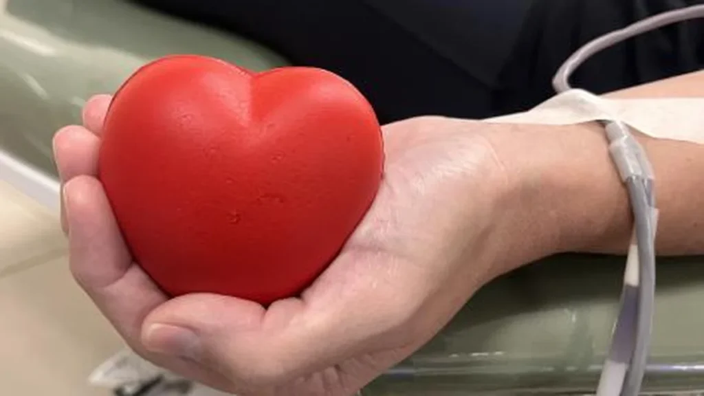 Com estoques baixos de O+ e O- Hemepar Curitiba abre no feriadão para reforçar doação de sangue