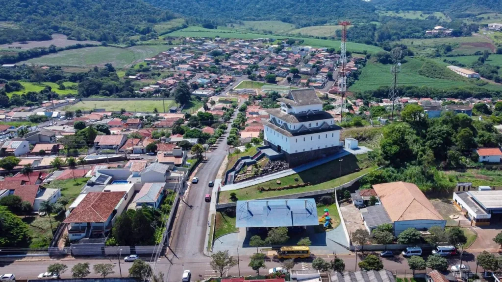 Assaí, cidade paranaense entre as mais inteligentes do mundo, recebe R$ 1,2 milhão para fábrica de I