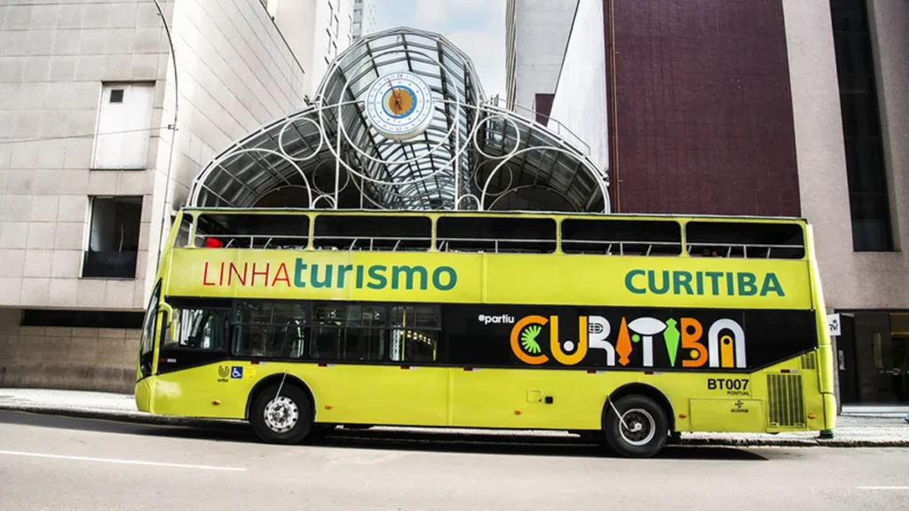 Curitiba Vive Alta Temporada de Inverno com Turismo em Expansão