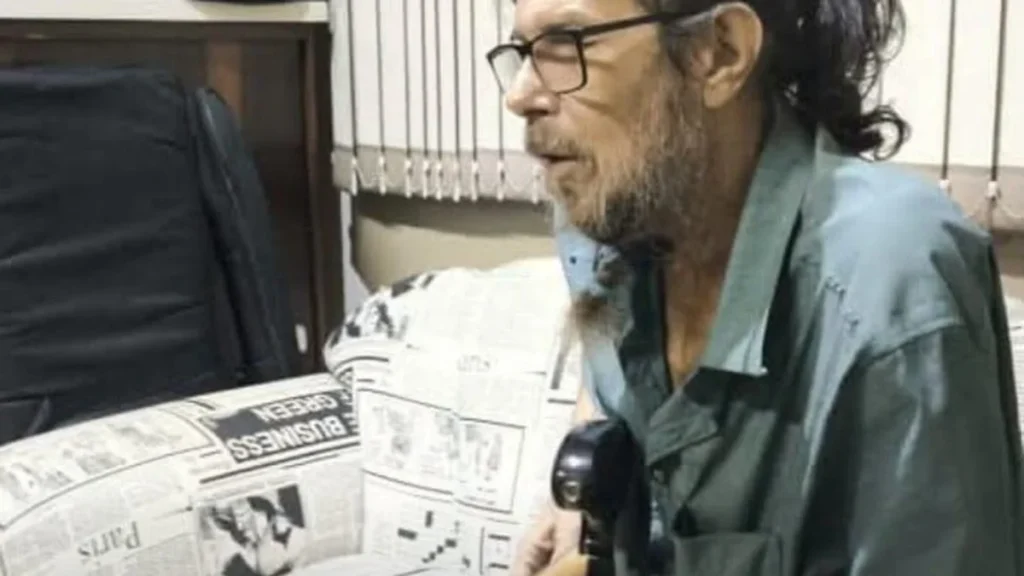 Adriano Sátiro: Legado de um Artista Multi-instrumentista e Educador da Música Adriano Sátiro: Legado de um Artista Multi-instrumentista e Educador da Música